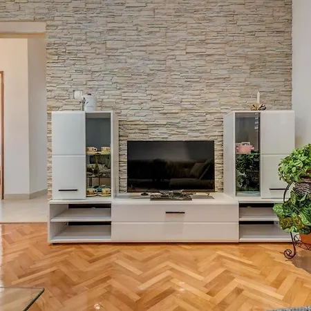 Apartment Ana